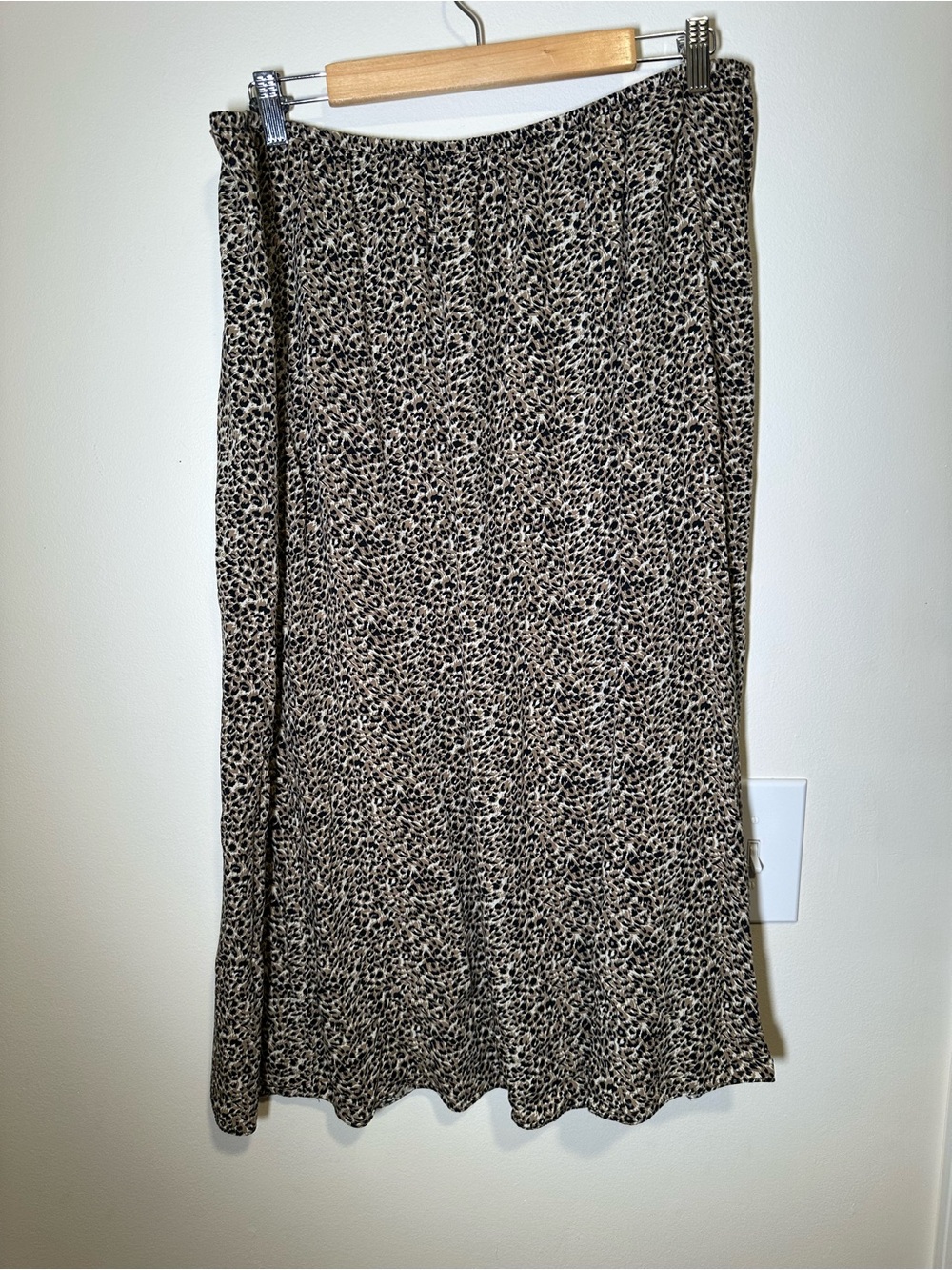 JBS Leopard Print Maxi Skirt Women’s Size 20W Plus Size Elastic Waist